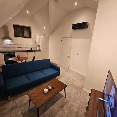 Aparotel Serviced Apartments - Stonehenge, Amesbury Town Centre Quarto foto