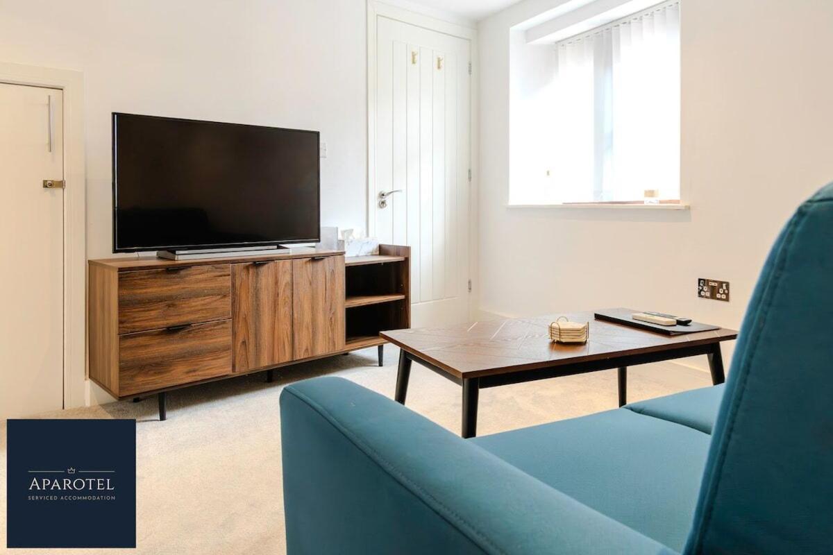 Aparotel Serviced Apartments - Stonehenge, Amesbury Town Centre Quarto foto