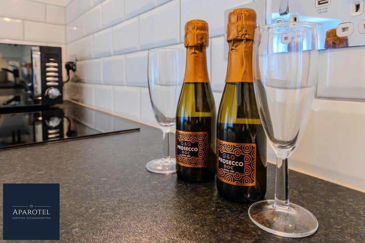 Aparotel Serviced Apartments - Stonehenge, Amesbury Town Centre Quarto foto