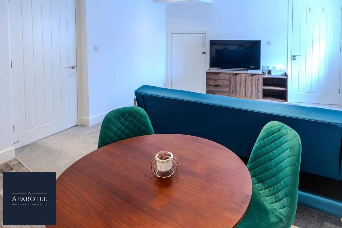 Aparotel Serviced Apartments - Stonehenge, Amesbury Town Centre Quarto foto