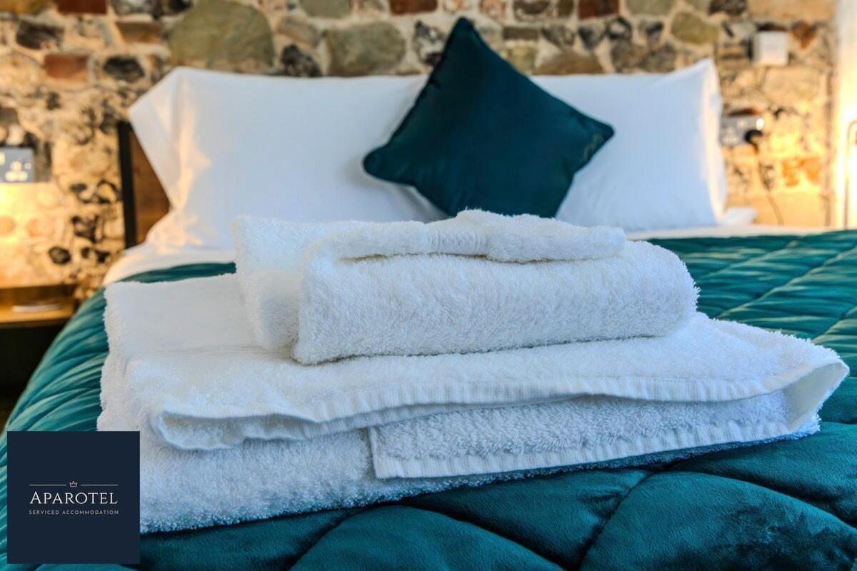 Aparotel Serviced Apartments - Stonehenge, Amesbury Town Centre Quarto foto