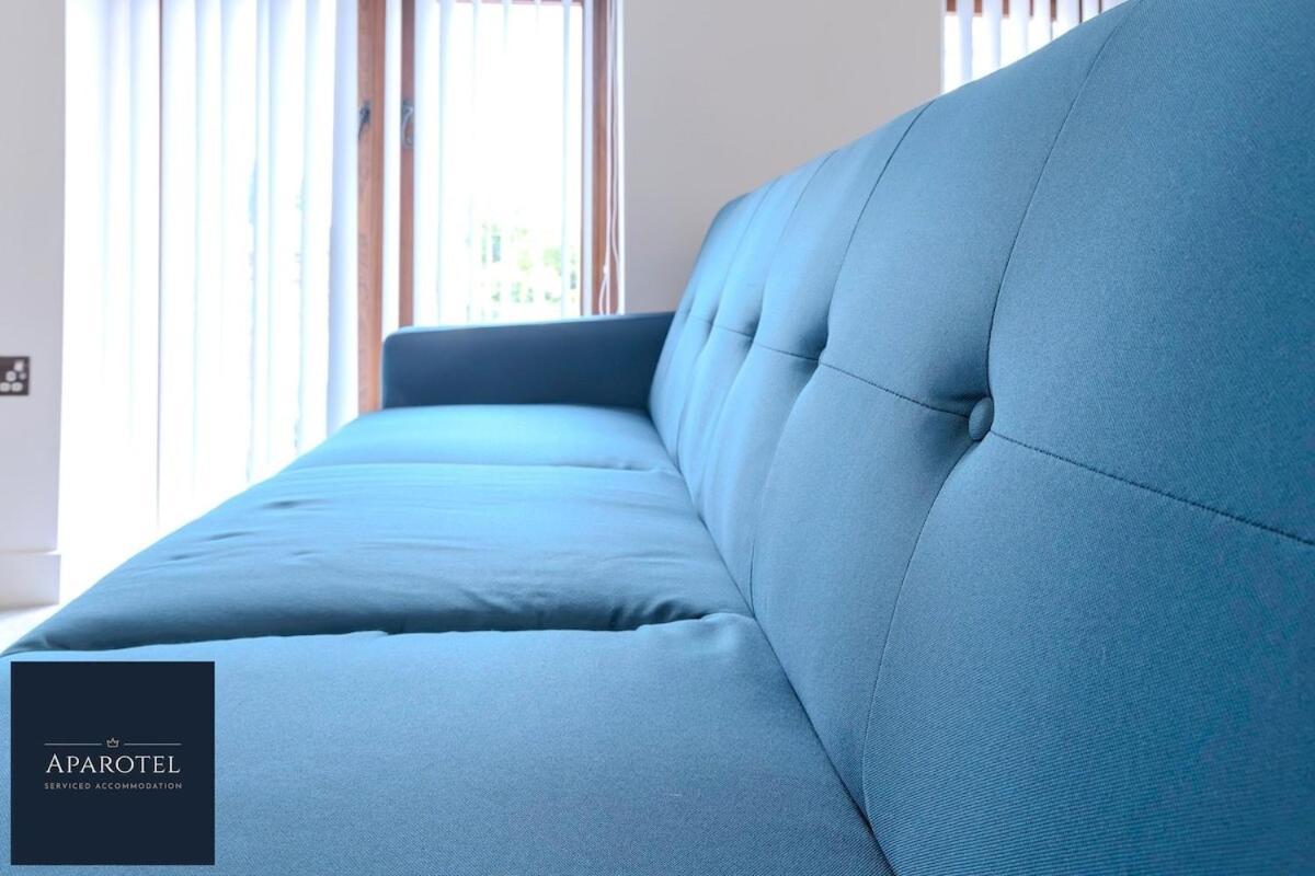 Aparotel Serviced Apartments - Stonehenge, Amesbury Town Centre Quarto foto