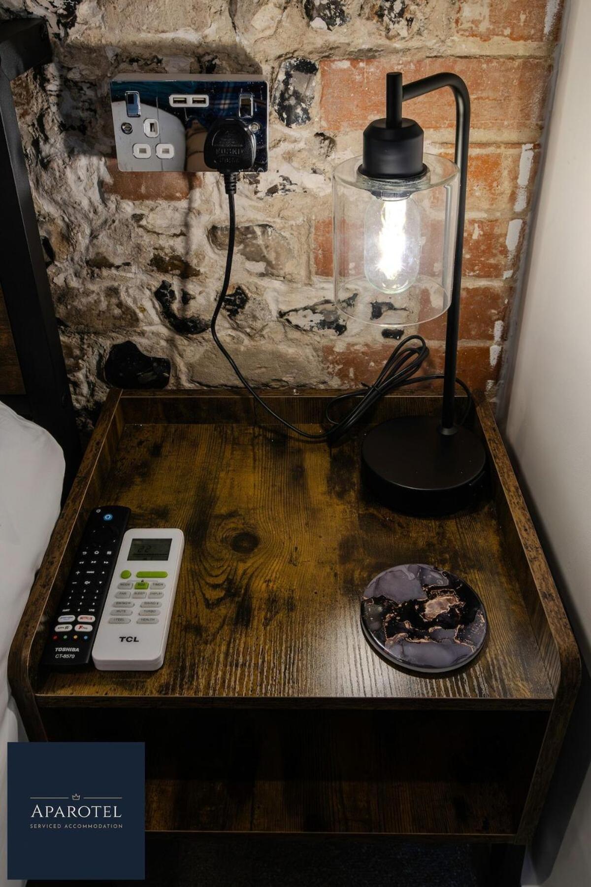Aparotel Serviced Apartments - Stonehenge, Amesbury Town Centre Quarto foto